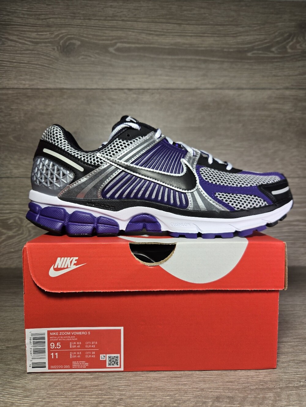 Nike Vomero 5 Metallic Silver Court Purple Black IM2220-095 Mens Size 9.5 New